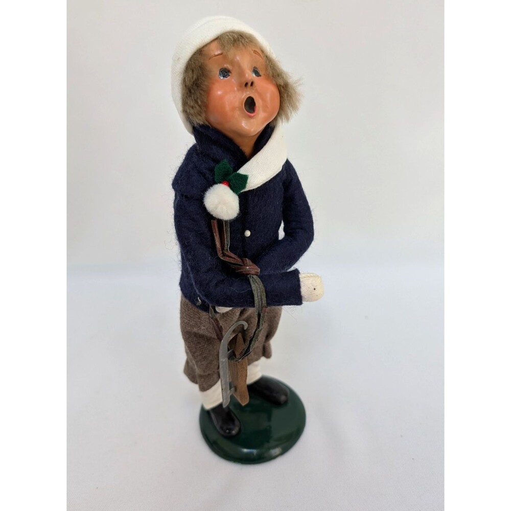 Byers’ Choice 1988 Male Caroler Skier 9” Woodstock Inn Special Edition w/ Skis